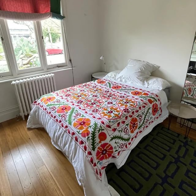 Colorful Suzani Bedspread Indian Cotton Bed Cover Give Smooth Texture And Give Elegant Look To Your Room Interior