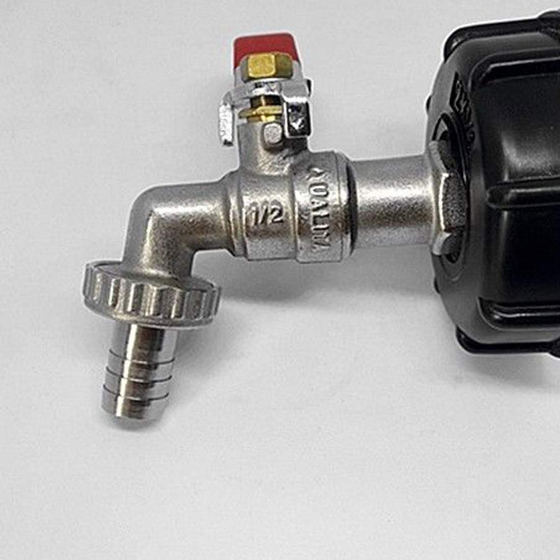 Na IBC Garden Mosiądz Zmontowany S60X6 Zbiornik na wodę Z kranu Adapter paliwa Z 1/2-calowym złączem węża Gwint o drobnym przepływie oleju Zatrzask (Kolor: zamykany) (Zamykany)