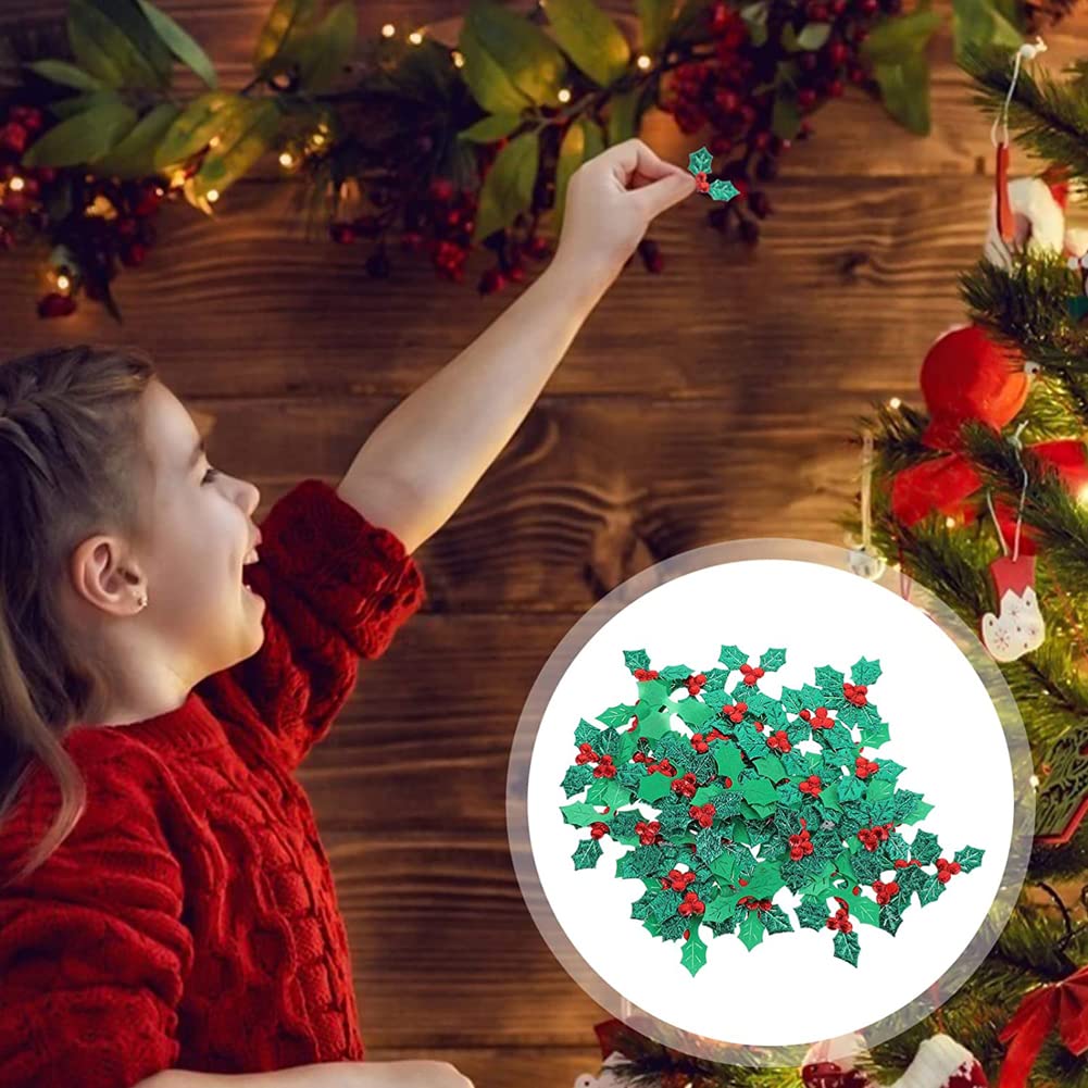 SAIIURV 36 Pièces Baies de Houx à Trois Feuilles, Baies de Houx Artificielles Feuilles de Houx de Noël Rouge Holly Berry Fleurs per Couronne de Noël Décorations de Table (Vert