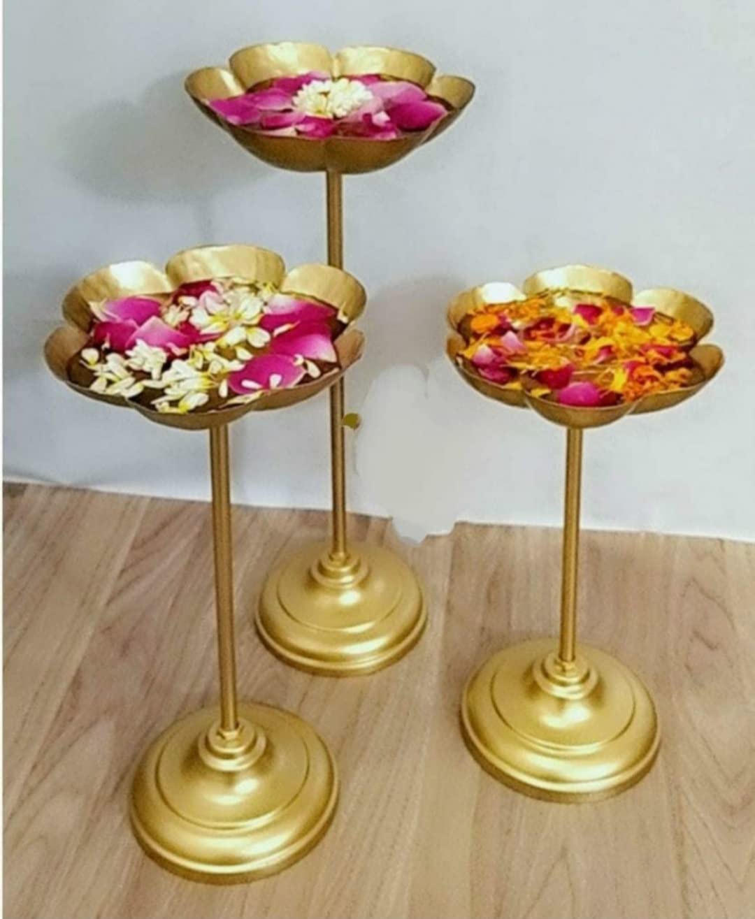 World Fire Set of 3 Urli Bowl Tealight Holder Stand for Diwali Home Puja Decor | Traditional Indian Brass Decorative Bowls | Ideal for Floating Flowers | Taj Bowl Hammered Urli Candle Stand With Floating Diya | Festive Candle Holders