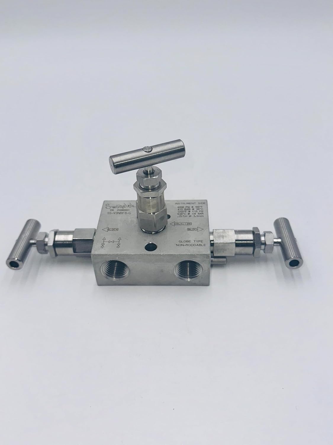 SS-V3NBF8-G | SWAGELOK, Stainless Steel 316, 3-Valve Instrument Manifold, 1/2 in. Female NPT