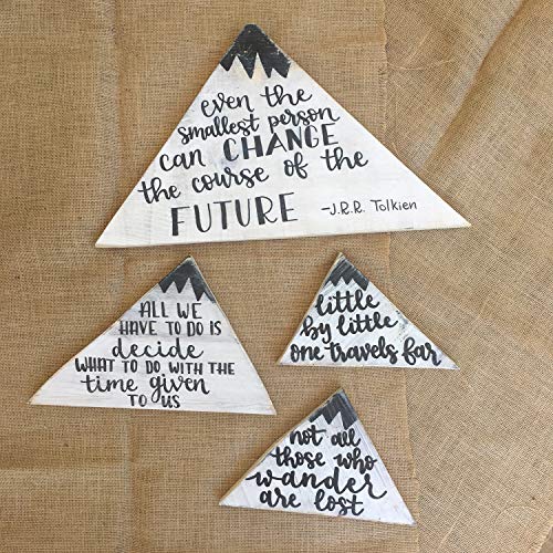 CELYCASY Not All Who Wander are Lost // Citation du Seigneur des Anneaux // Décoration de Chambre // Panneau de Montagne en Bois // Lettrage à la Main // Créé par GreenValleySign