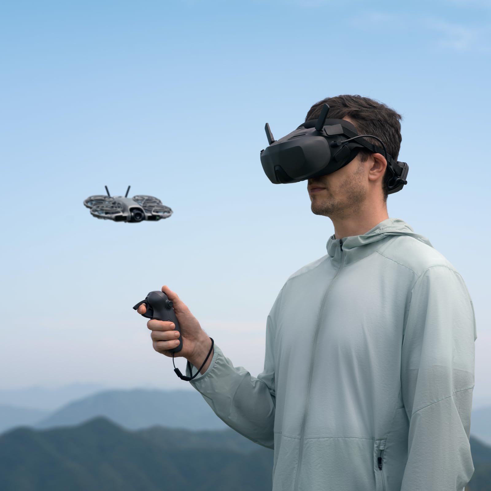 DJI Neo 2 Motion Drone 4K FPV RC Motion 3 Goggles N3 3 Baterías Bundle 2 Luz Estroboscópica Adaptador Set de Limpieza