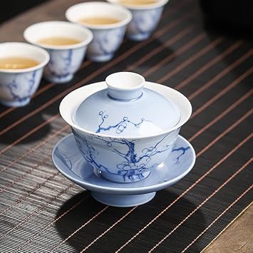 SONGCHAO Matcha Cups Hand-painted Plum Blossom Pattern Covered Bowl Tea Cup Large Capacity Home Tea Bowl Tea Set Ceramic Gai Wan Tea Cup Tea Set Tea Infuser Mug