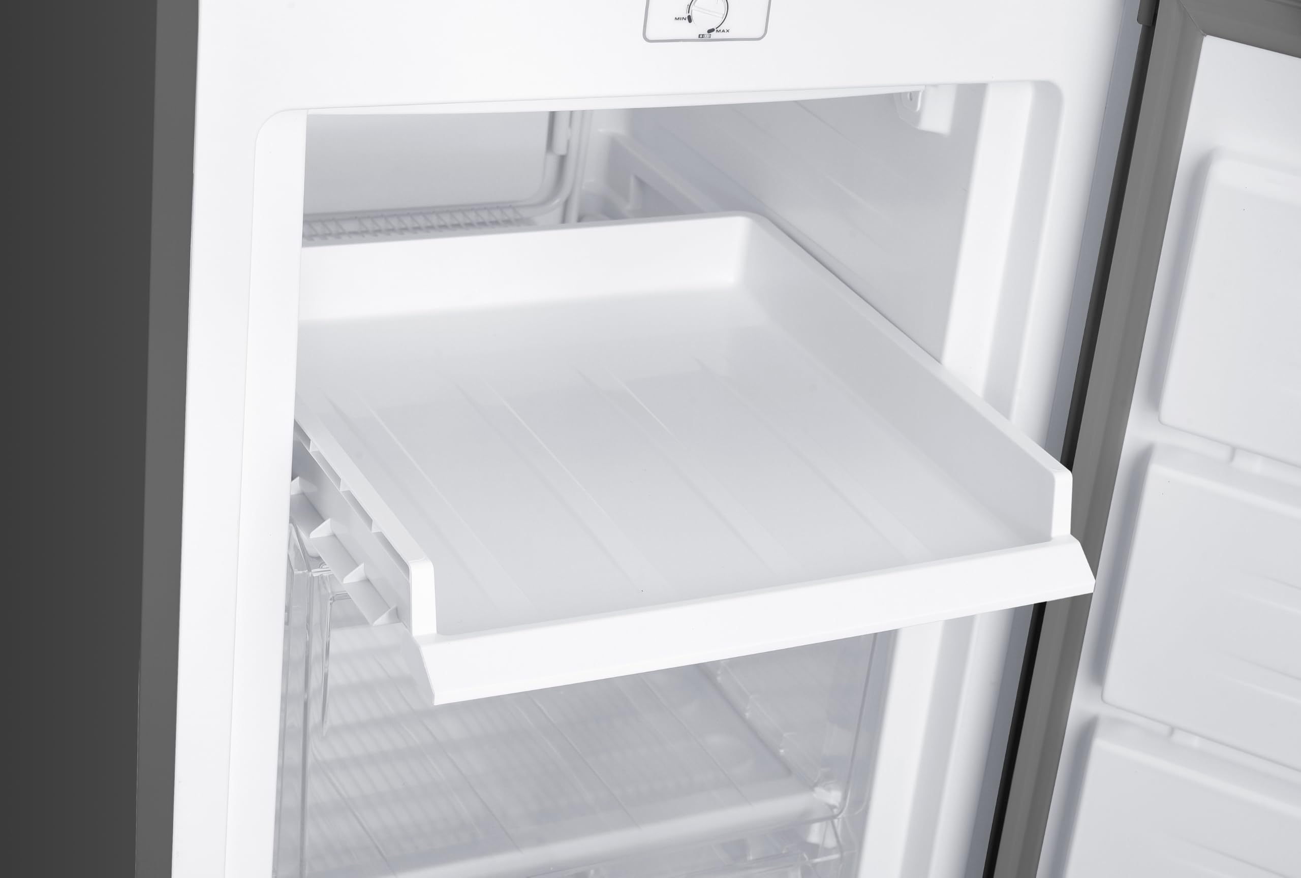 homeX FS1682E-S Gefrierschrank Tiefkühlschrank groß 168L Nutzinhalt silber | 4-Sterne Gefrieren, Freezer, Gefrierschränke freistehend, Temperaturregelung, wechselbarer Türanschlag, leise 37 dB