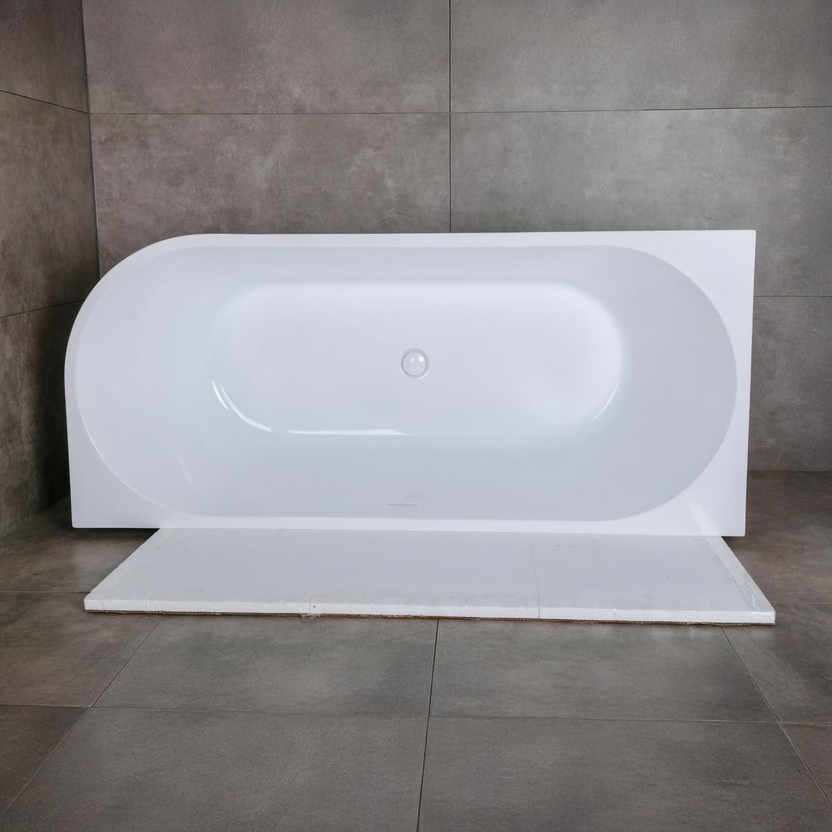 Belvit Halbfreistehende Eckbadewanne 180 x 80 cm links, Acryl Badewanne mit Mittelablauf, vorwandbadewanne raumsparbadewanne badewanne freistehend freistehende wanne badewanne modern, Weiß