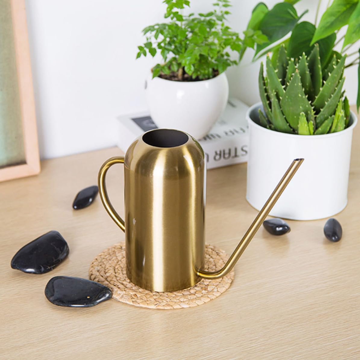 UKCOCO Regadera de Acero Inoxidable con Pico Dorado para Jardín y Hogar Cómoda y Duradera para Regar Plantas Flores y Árboles Interiores y Exteriores