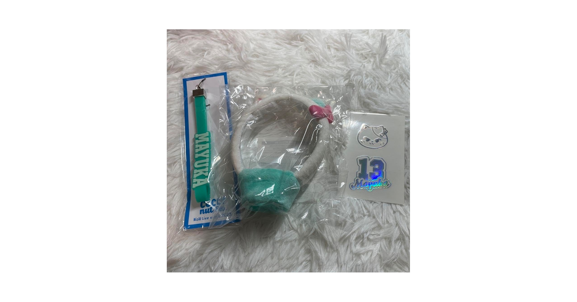 Amazon.co.jp: NiziU マユカ ペンライト装飾セット T : おもちゃ