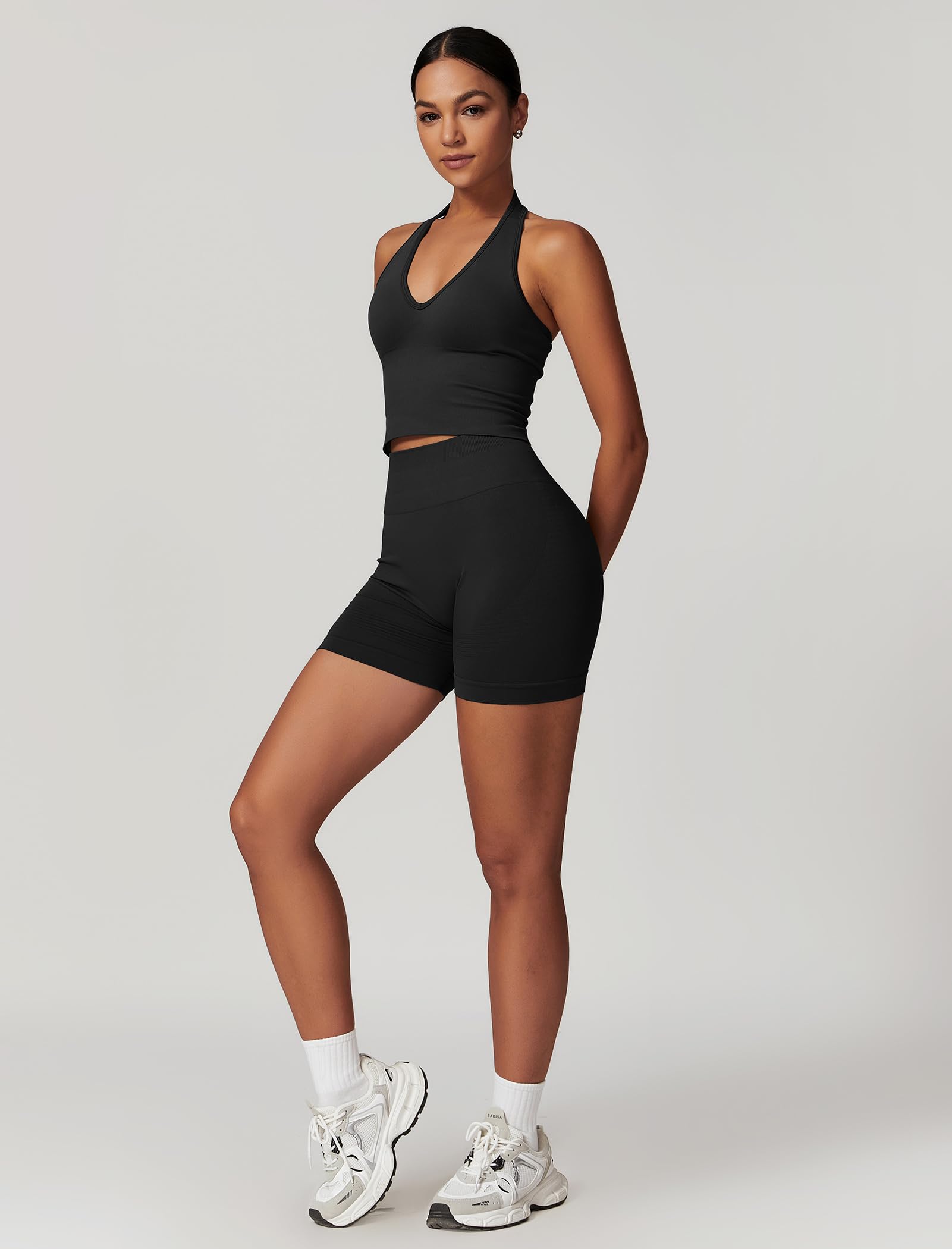 Odizli Conjunto de deporte para mujer, corto, cuello en V, sujetador + pantalones cortos de cintura alta, traje de gimnasio