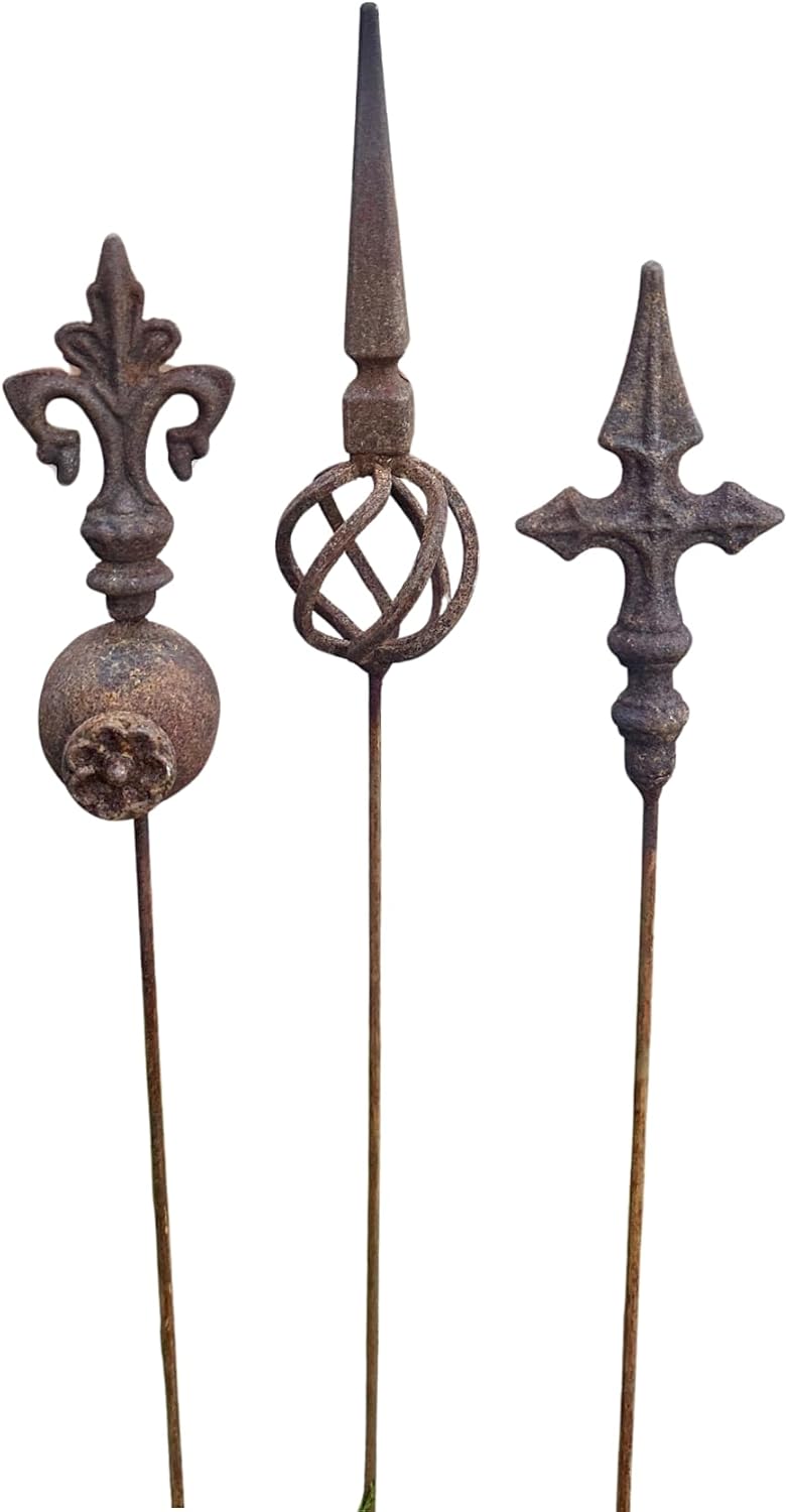 Rusty Garden Finial, Rusty Metal Garden Stakes, Metal Garden Decor, Yard Art, Rustic Yard Stakes, Garden Art, Present Gift Idea Flower Pot