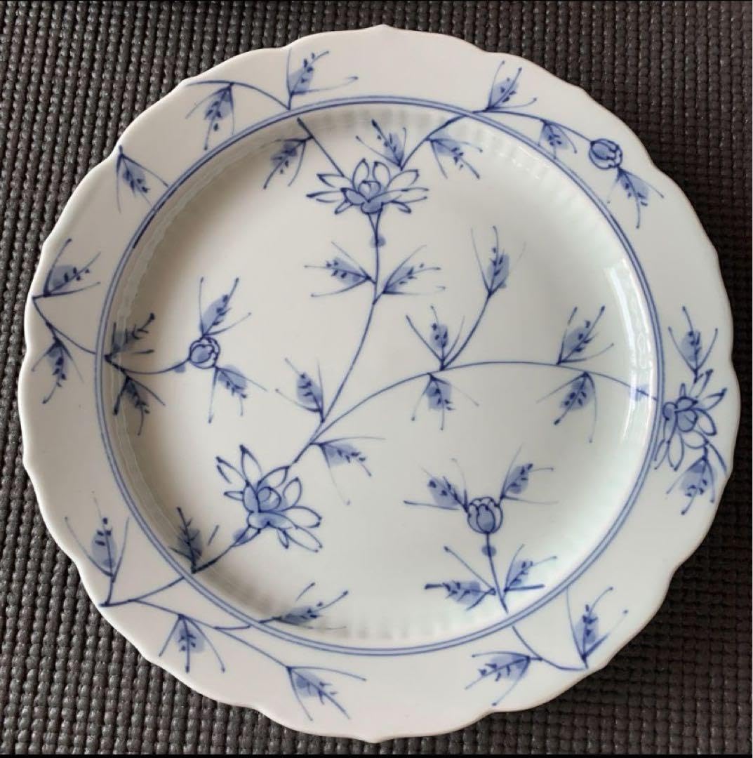 有田焼・青花・しん窯　HANAKARAKUSA 23cmプレート５枚セット 有田焼・青花・しん窯HANAKARAKUSA 23cmプレート5枚セット