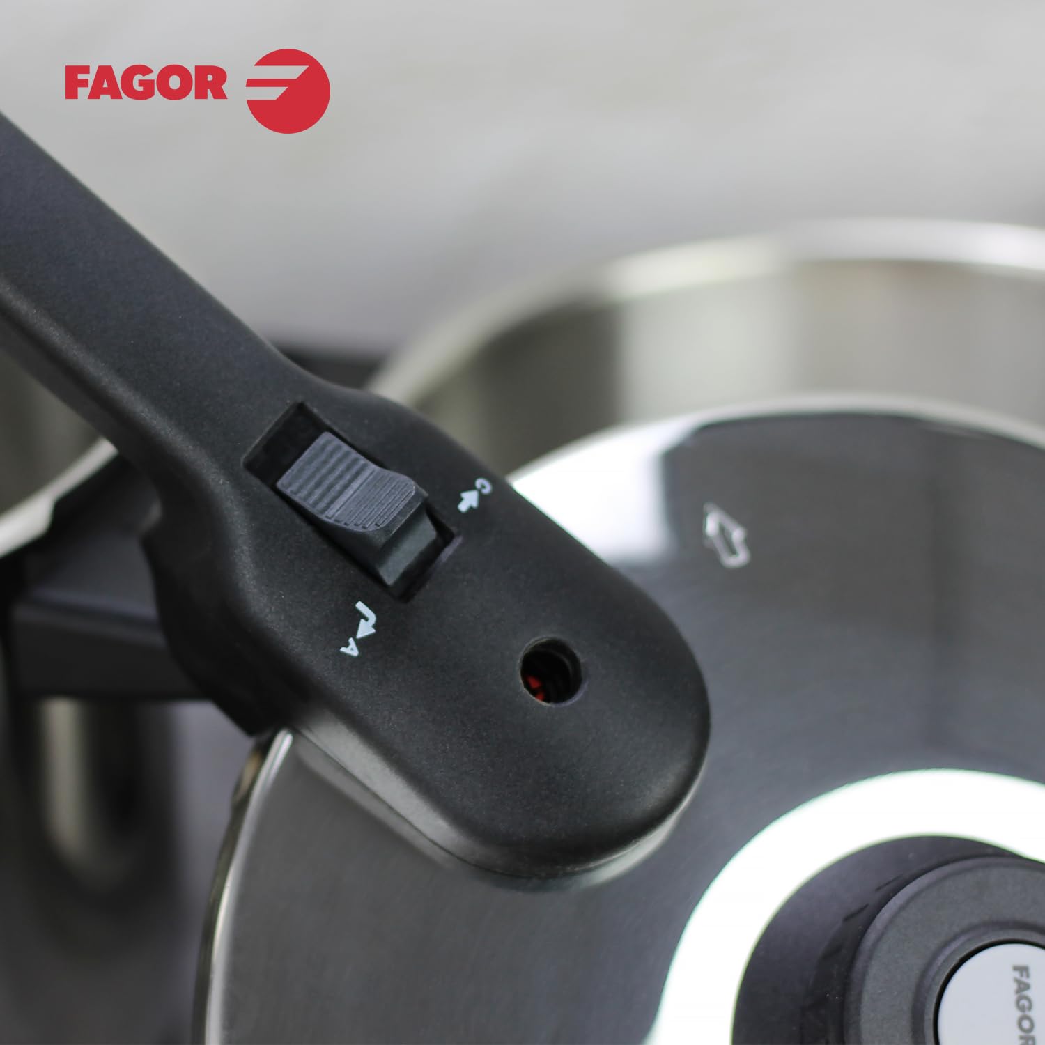 OLLA SUPER RAPIDA DUAL XPRESS 6L INOX 18/10 FAGOR