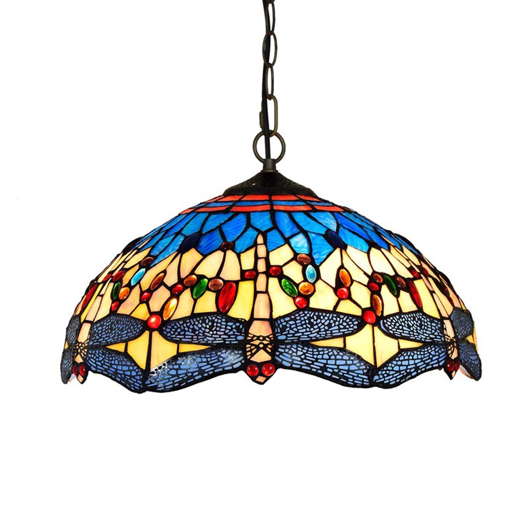 Lampe suspendue vitrée Tiffany pour créer une ambiance bistrot chaleureuse
