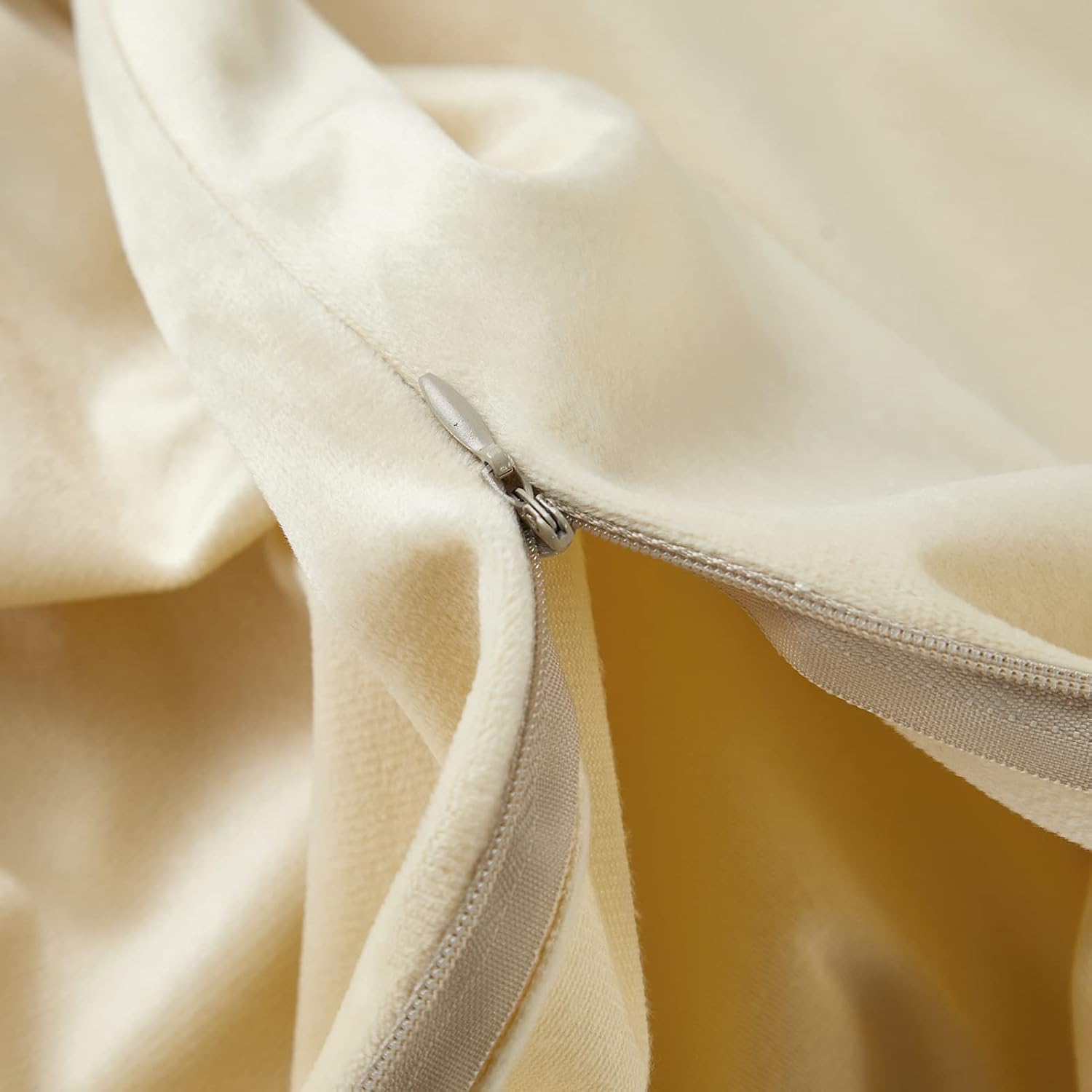 Luxury Velvet Bedding 3 Piece Ultra Soft and Warm Duvet Cover with Zipper Closure Corner Ties Quilt Cover-D 228x228cm(90"x90") (C 264x228cm(104"x90")) image 4