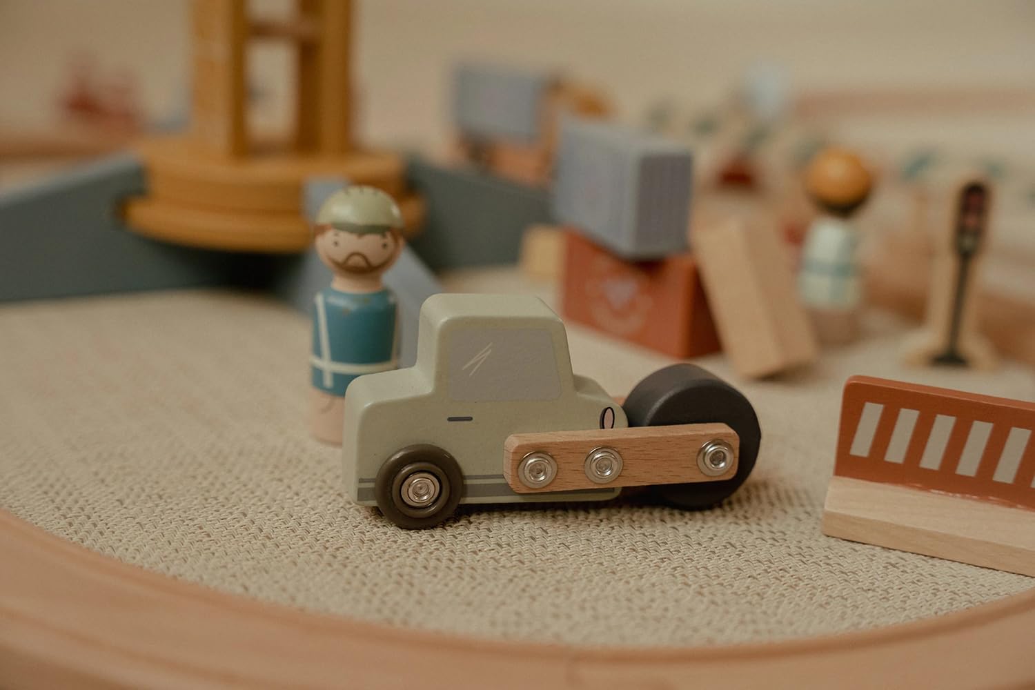 Little Dutch 2542 conjunto de grúa de madera con carriles - amarillo