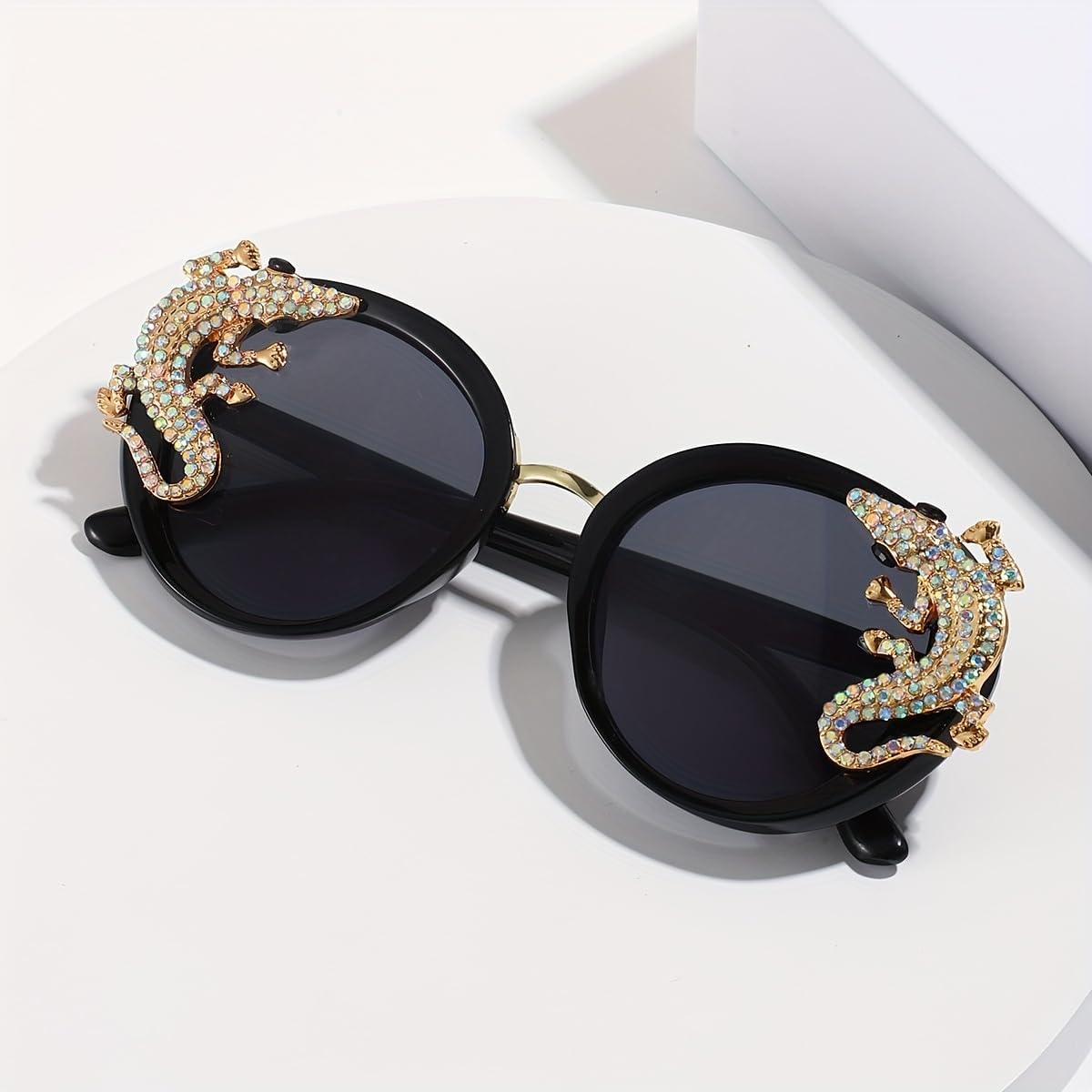 Sparkling Animal Oval Frame Fashion Sunglasses - Playful & Elegant for Everyday Wear - Image 4
