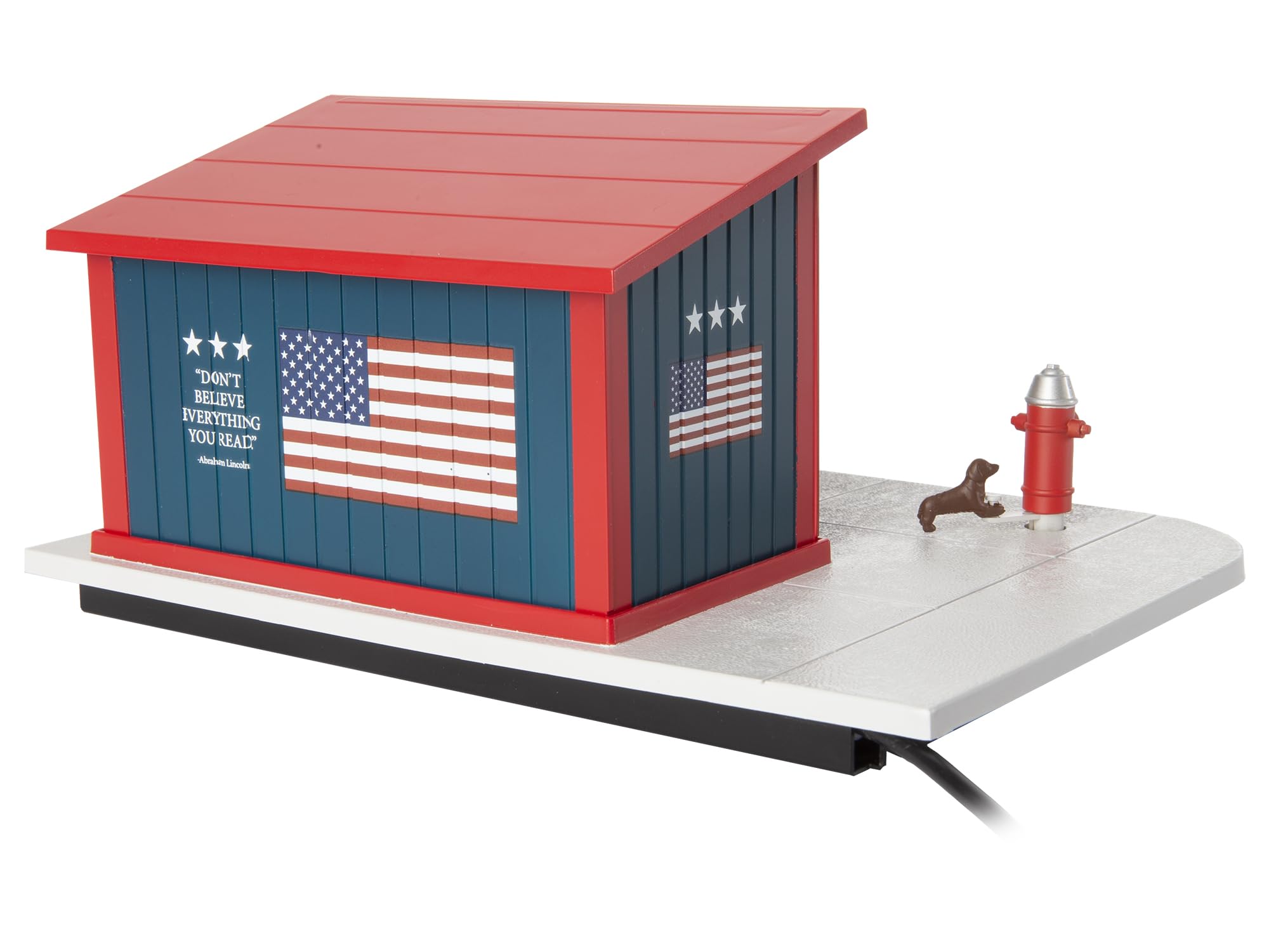 Amazon.com: Lionel Fake News Plug-Expand-Play Stand with Animated