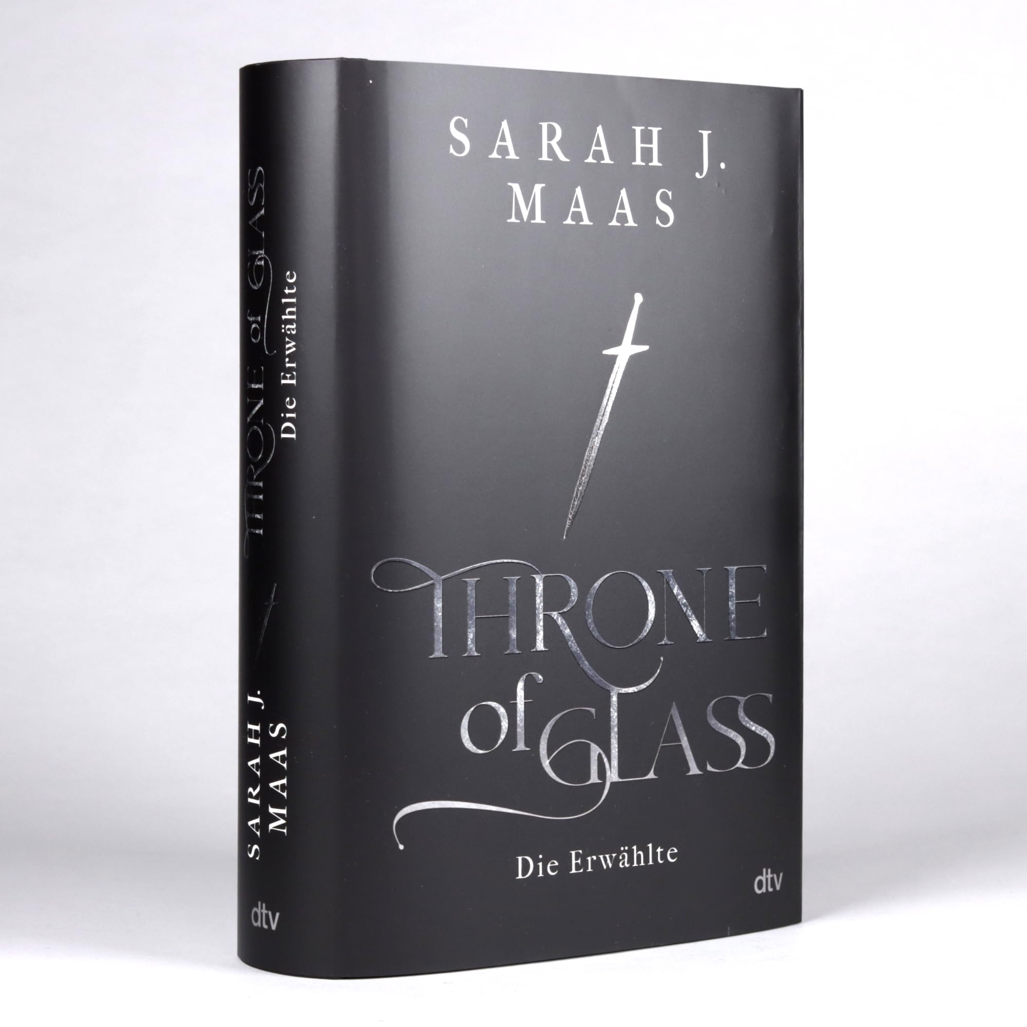 Throne of Glass – Die Erwählte: Limitierte Sonderausgabe mit Wendeumschlag und hochveredelter Gestaltung (Die Throne of Glass-Reihe, Band 1)