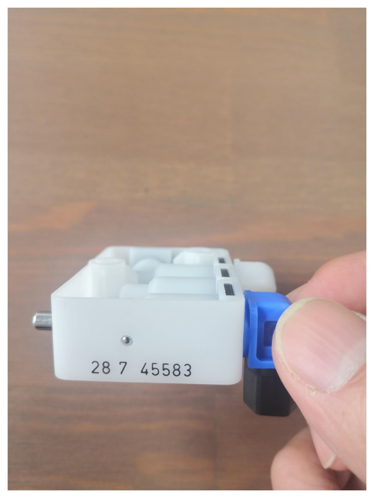 Válvula de control de asiento (importación) Apto for ISRI NTS6860/870/875 Apto for asientos camiones autobús Válvula de control de asiento (importación) Apto for ISRI NTS6860/870/875 Apto for asientos