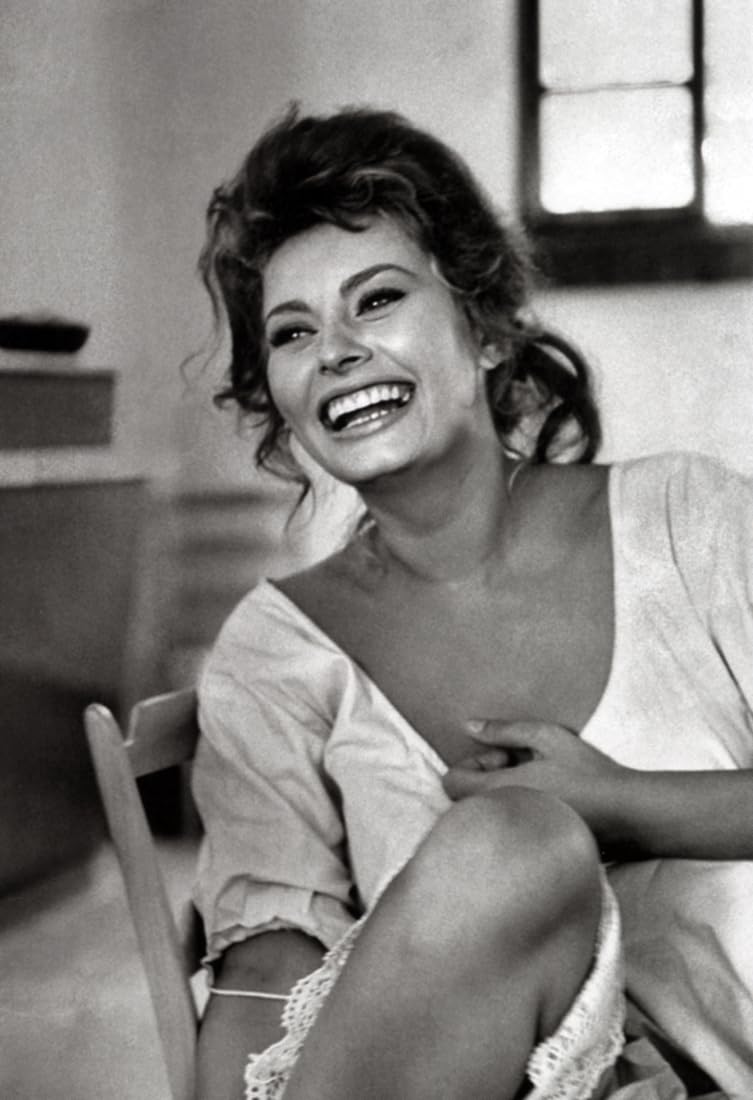 Amazon.co.jp: Sophia Lorenポスター、笑顔、美しい、イタリアの女優