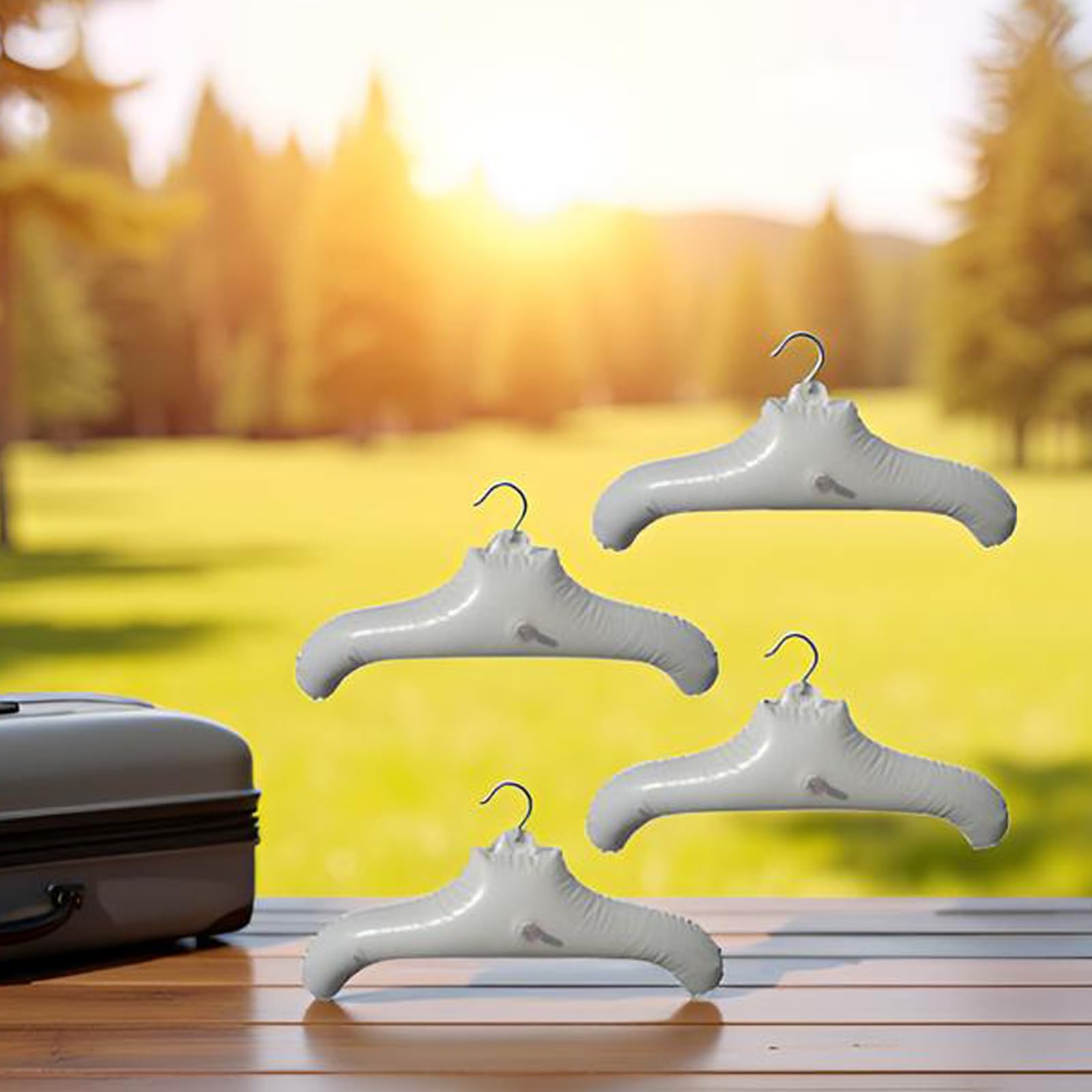 Set di Grucce Appendiabiti Gonfiabili e Pieghevoli, Antiscivolo, Salvaspazio in Viaggio per Guardaroba, Lavanderia, 4 Pezzi Bianco
