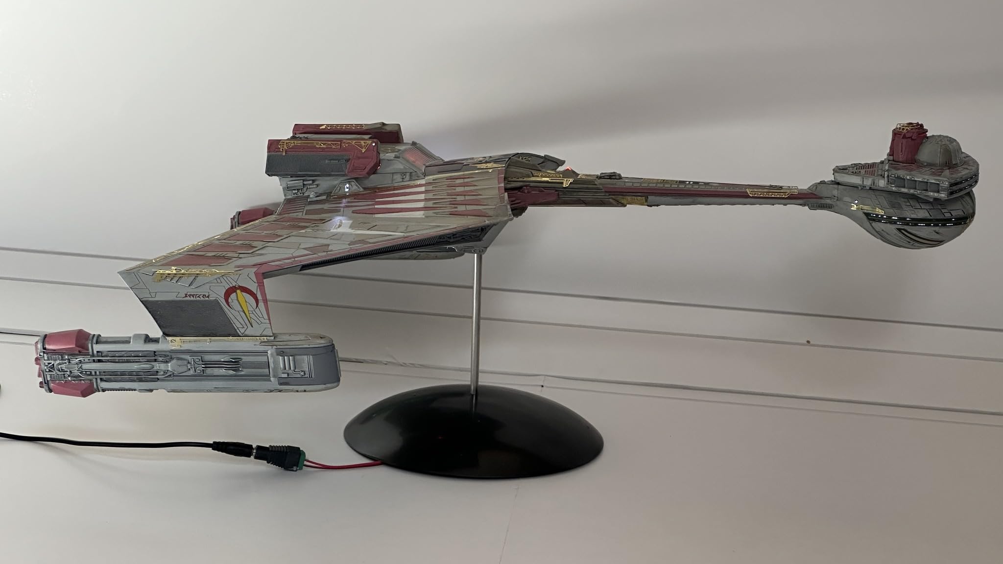 Polar Lights Star Trek 6: The Undiscovered Country Klingon Kronos One - Kit de modelo a escala 1:350