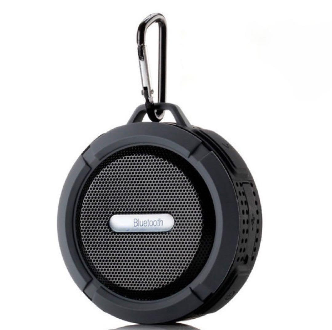 防水ポータブルBluetoothスピーカー（ブラック） Amazon.co.jp: ポータブルスピーカー 防水 カラビナ 吸盤付き ブラック