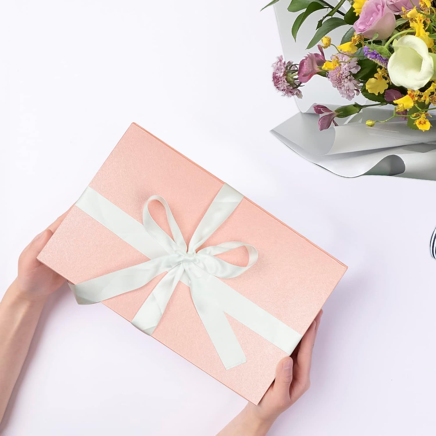 YINUOYOUJIA 5 Pack Large Pink Gift Boxes with Lid,14"x9"x4.5" Magnetic Gift Box with Ribbon,Cards and Envelopes for Presents,Great for Wedding,Birthdays,Crafting,Gift Packaging.