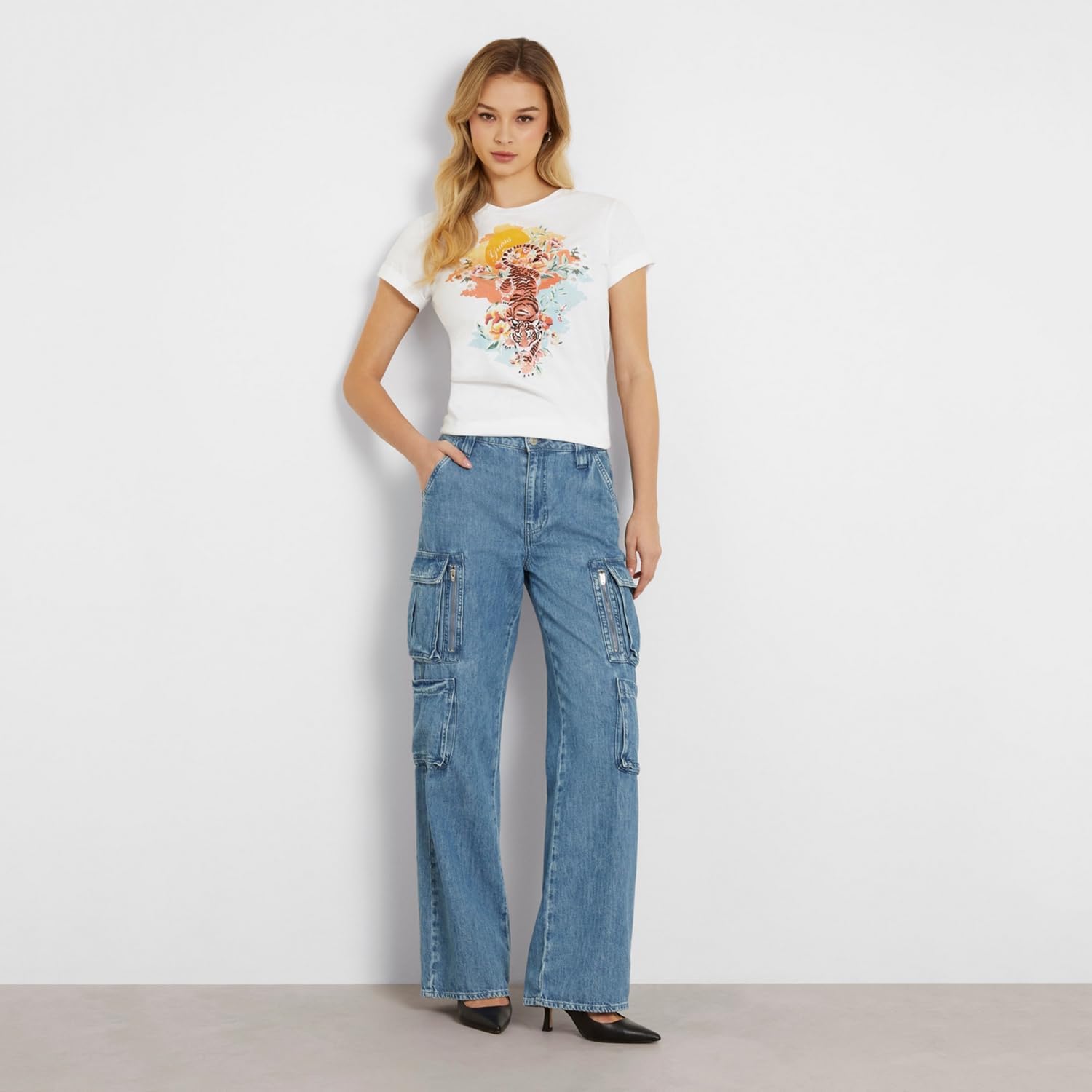 GUESS Women's Eco Short Crouching Tiger Roll Sleeve Tee - Image 3