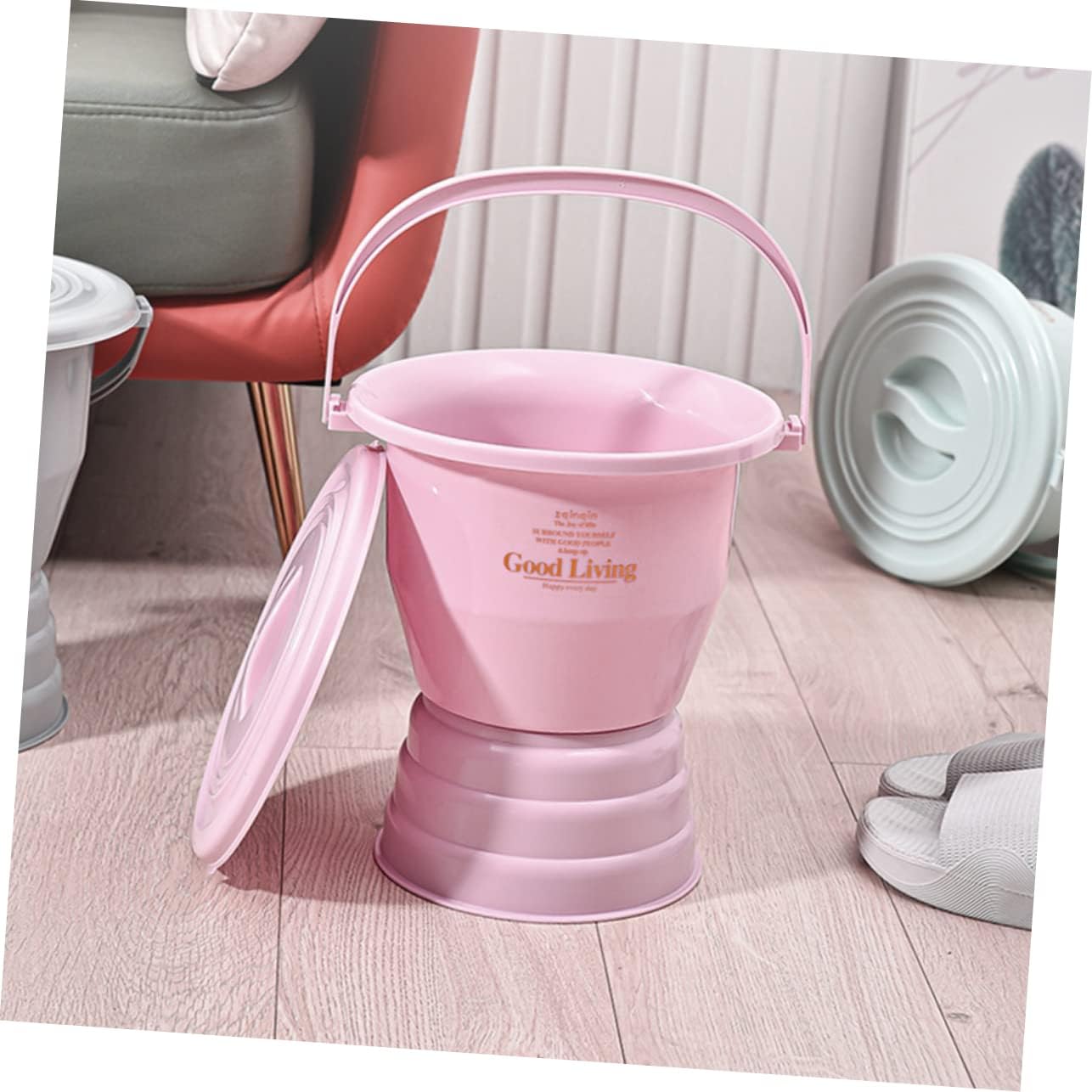 Portable Urinal Toilet Handle Chamber Pot for Elderly Disabled Non- Spittoon Lid Convenient Night Urine Pot for Home Hospital Use Easy to Clean Sturdy Design