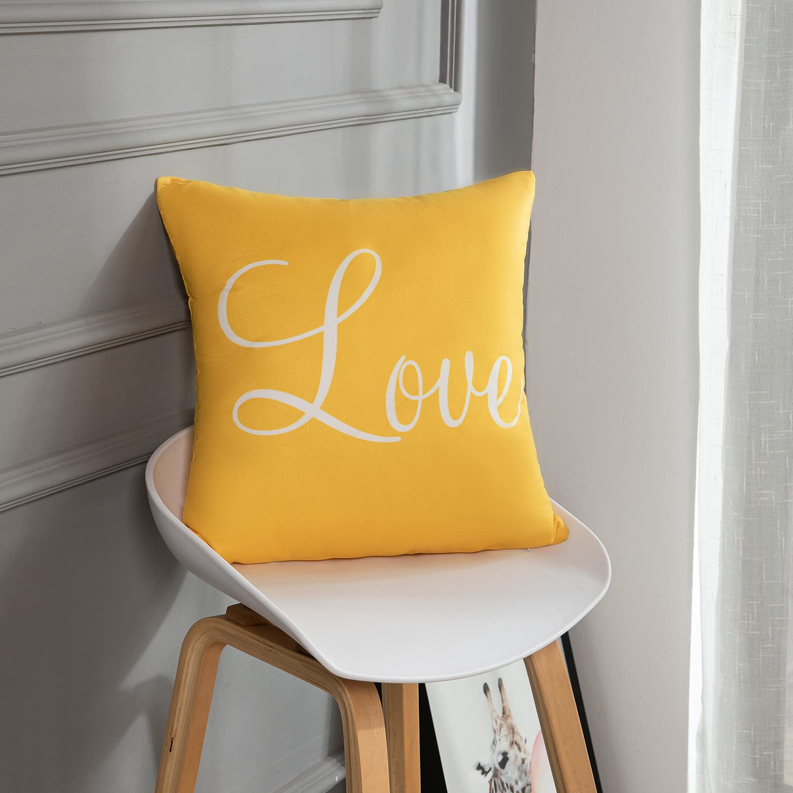 Britimes - Juego de 4 fundas de almohada decorativas de 1818 pulgadas, color amarillo