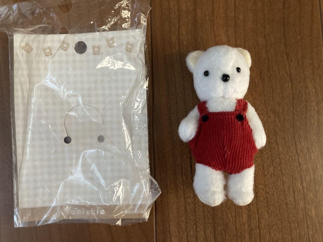 Amazon | ファミリア マスコット バッチ ファミちゃん | バッジ | おもちゃ