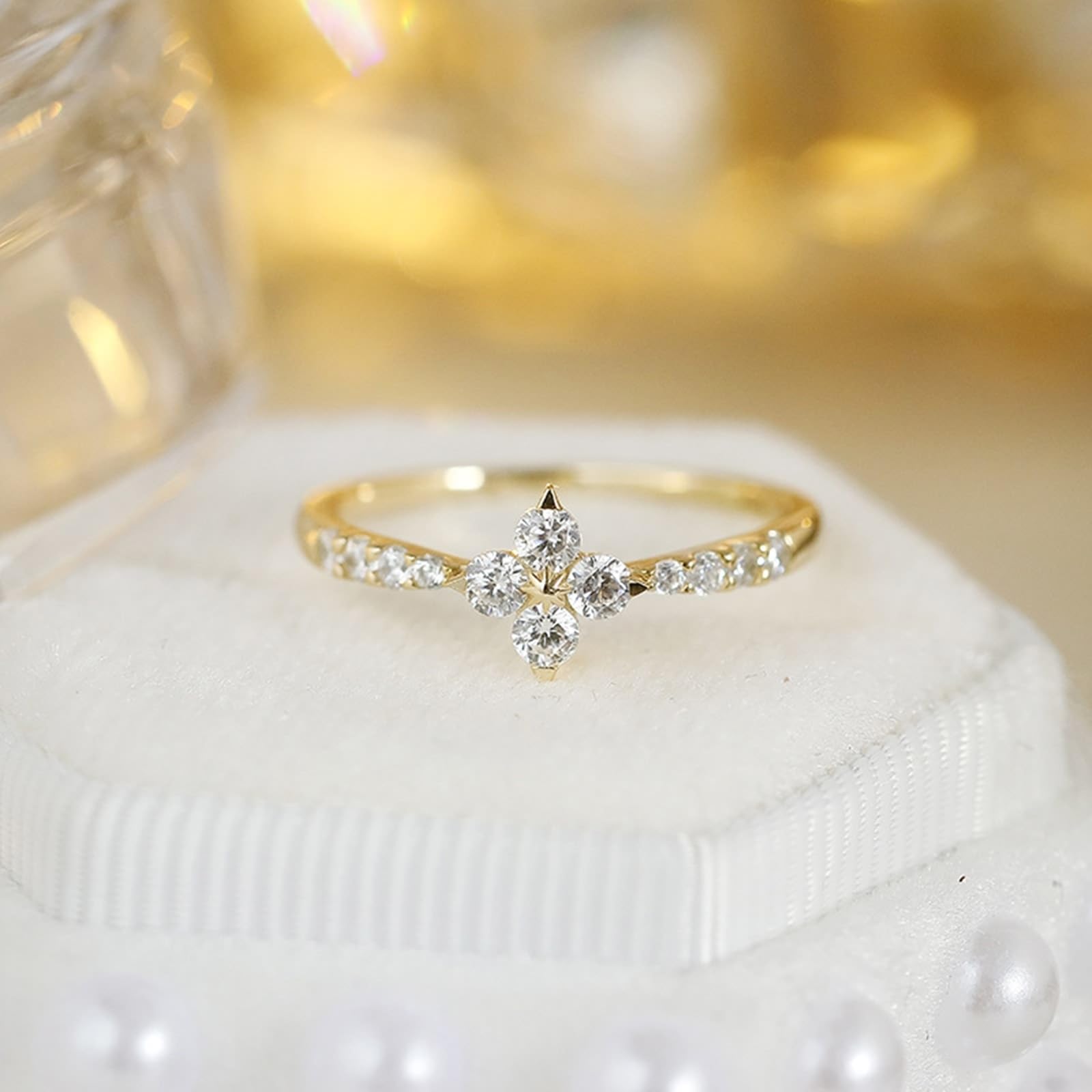 Fede nuziale in oro giallo Au 375/585/750 con moissanite, a forma di fiore