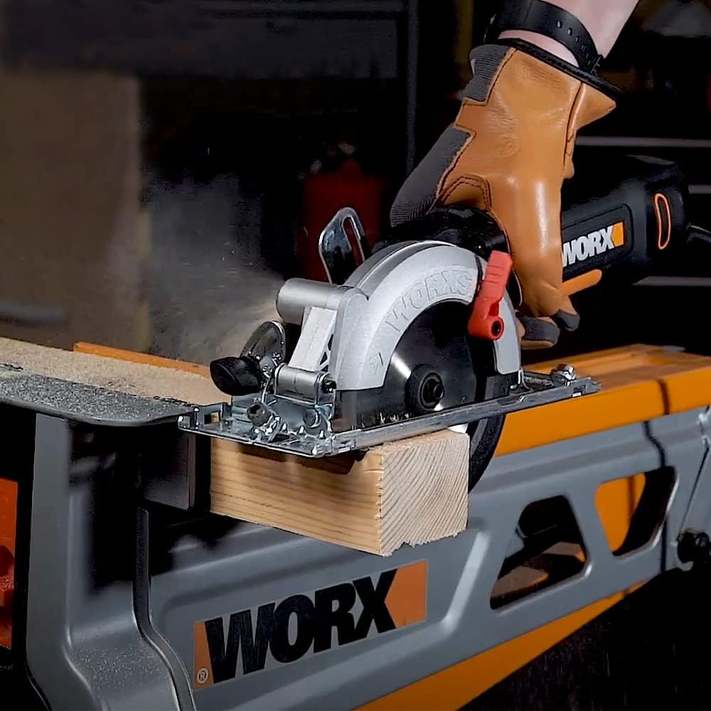 WORX - Scie circulaire 800W- Worxsaw - Profondeur de coupe jusqu'à 43mm - idéale pour le bois, métal, plastique, pierre - WX437 (Livrée avec accessoires, guide et adaptateur aspirateur)