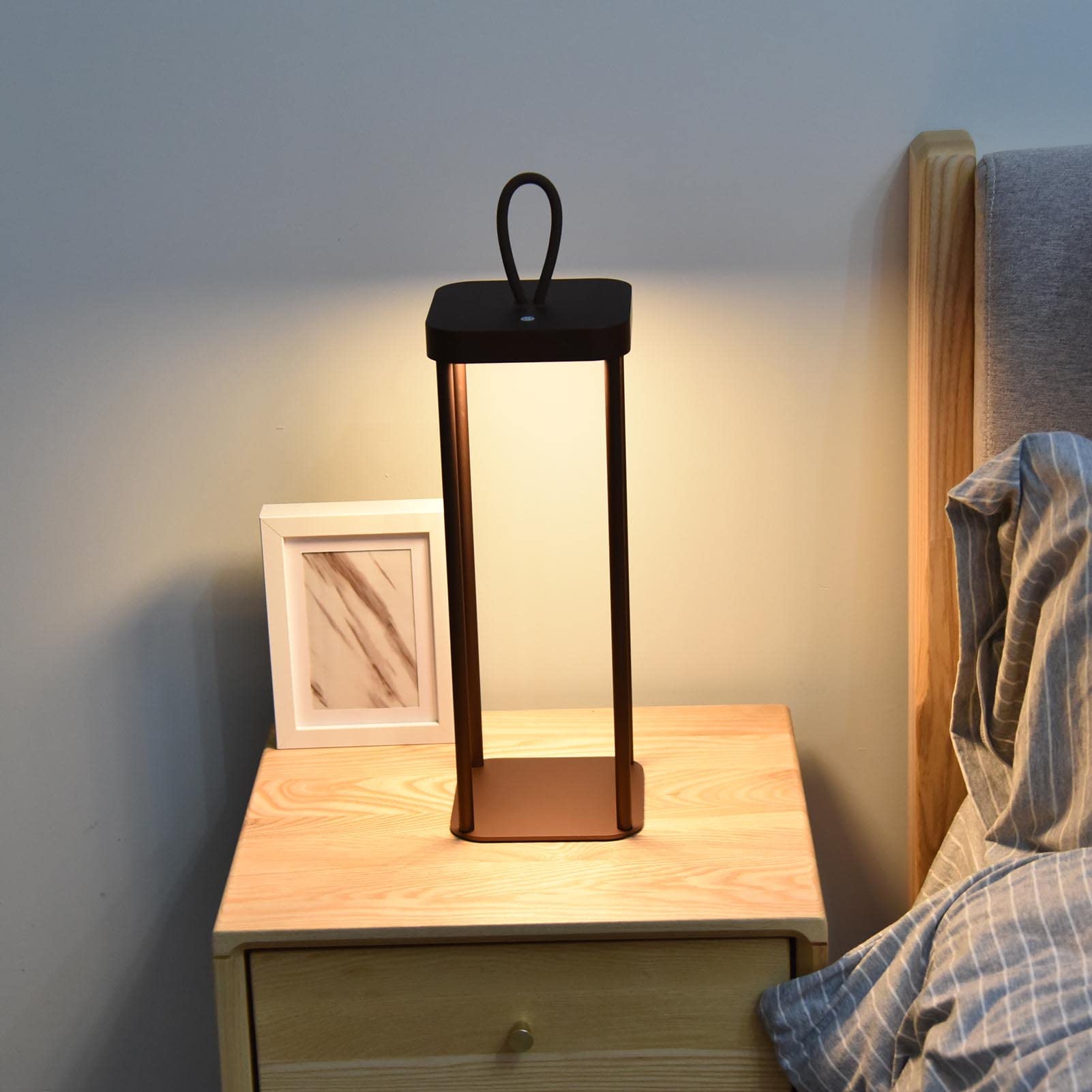 Generic Lampada Lanterna da Campeggio a LED, Tipo C Ricaricabile a 2 Livelli con Dimmerabile Luce in Metallo con 25 Perline, Interruttore Superiore IP54 Protezione Atmosferica (BROWN)