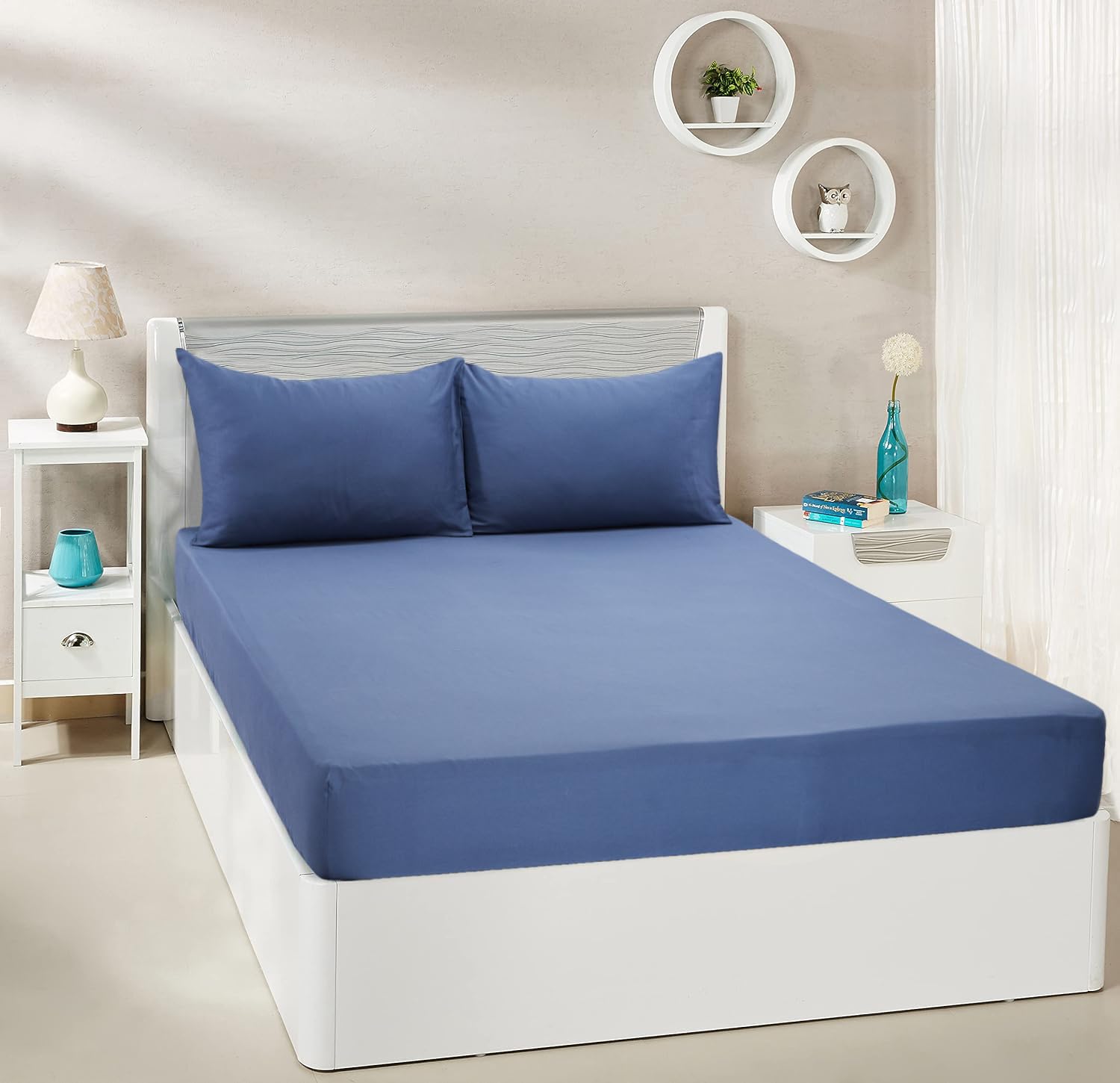 amazon basics 300 TC 100% Cotton Sateen Weave Fitted Bedsheet Set with 2 Pillow Covers | Queen Size (Dark Blue)