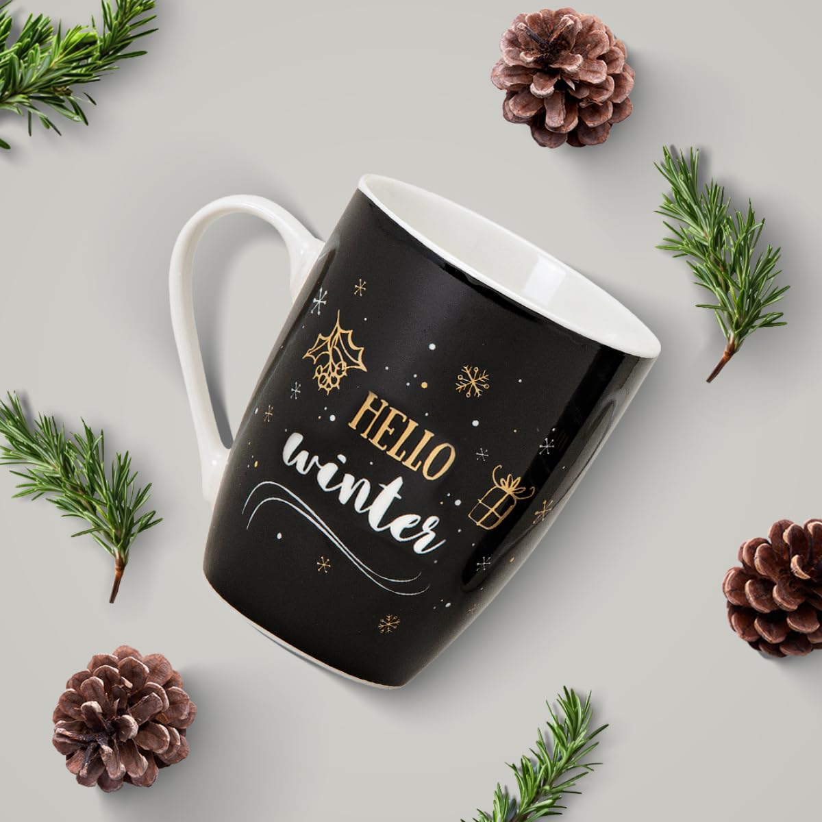 Tassen 48er Set Xmas modern in schwarz und goldfarben- Porzellan Kaffeebecher als Weihnachtstassen in 10 cm - Edle Kaffeetassen für Weihnachten spülmaschinenfest und mikrowellengeeignet