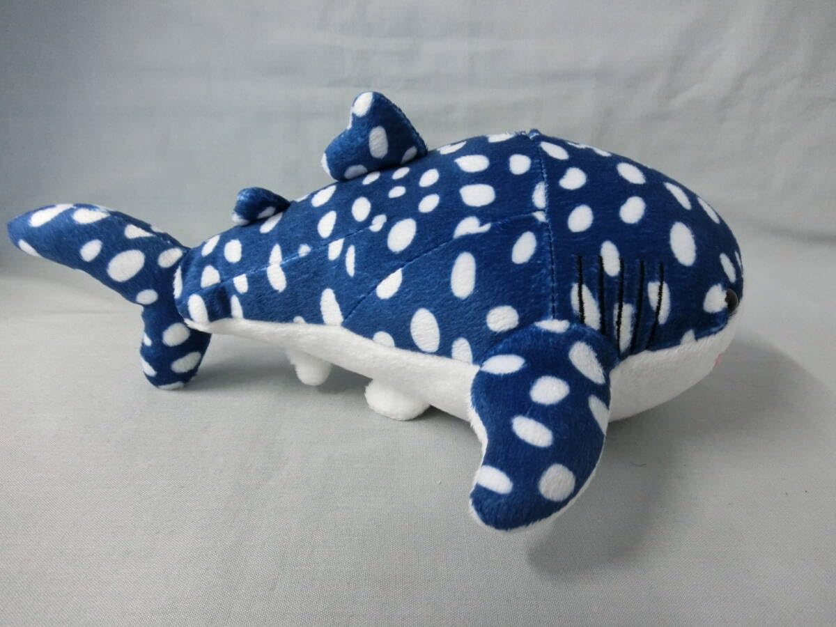 Amazon.co.jp: 海遊館 ジンベイザメ ぬいぐるみ ブルー タグ無し