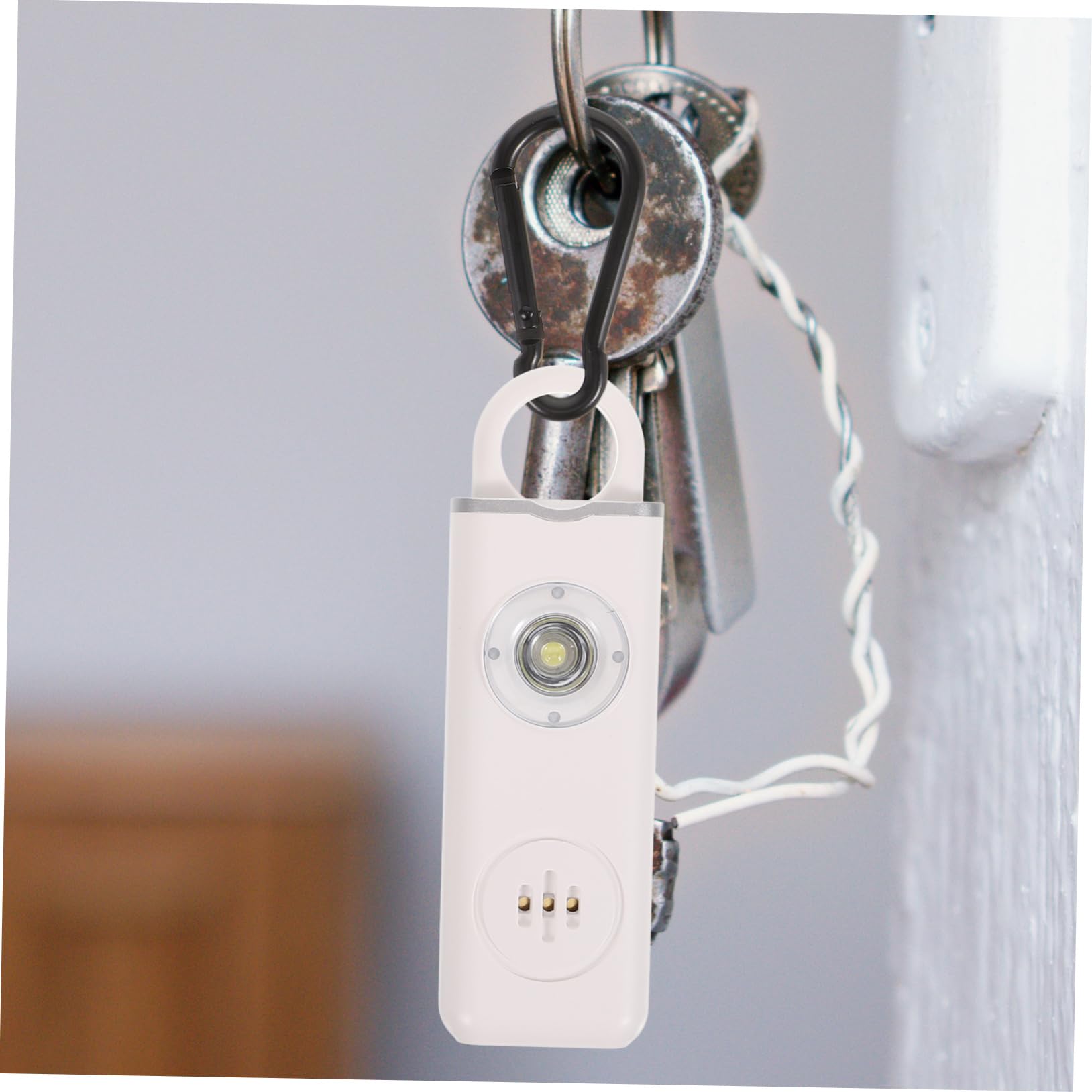 FRCOLOR Accessoires Porte-clés Sécurité Girly Étiqueter Alarme Mignon Keychains Pour Femmes Acier Inoxydable Blanche