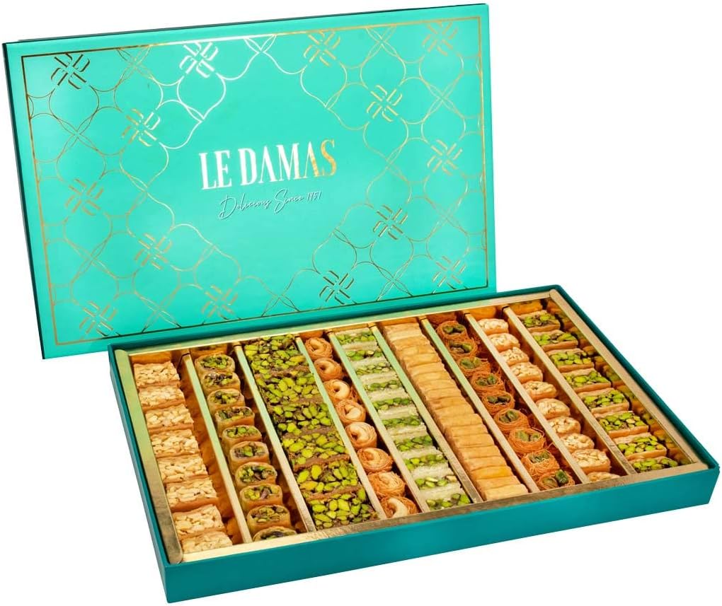 Le Damas Mix Baklava Premium 750g Assortment Premium Arabic Sweets, Filled With Premium Pistachio & Cashew Nuts, Low in sugar, No Colorants Preservatives or Additives