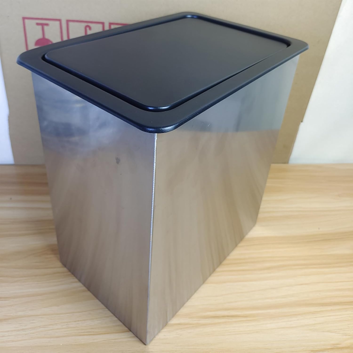 Recessed Countertop Trash Bin Lid, Built-in Waste Chute with Flap Cover, Stainless Steel Swing Trash Can Lid, Retangular Garbage Lid for Kitchen Counter,Black,430,Black,430