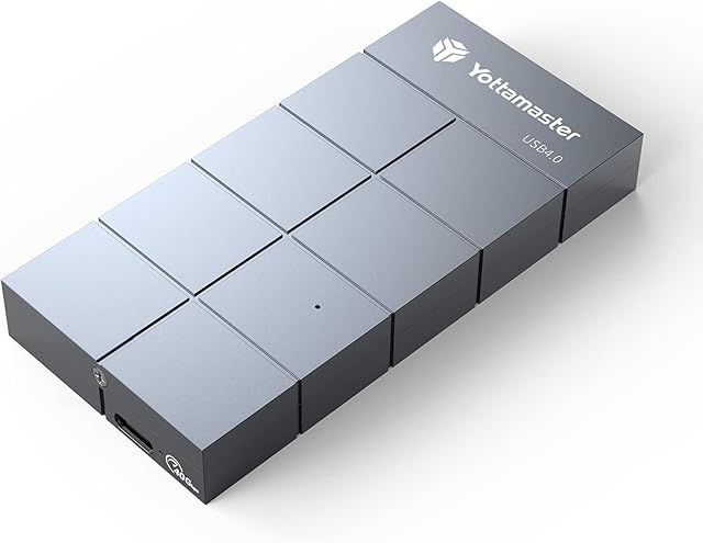 USB4 NVMe Enclosure, Yottamaster 40Gbps M.2 Enclosure Compatible with Type C Thunderbolt 3/4, for 2280 NVMe SSD up to 2700MB/s, M.2 USB C NVMe Enclosure Support UASP & S.M.A.R.T. - [HC4]