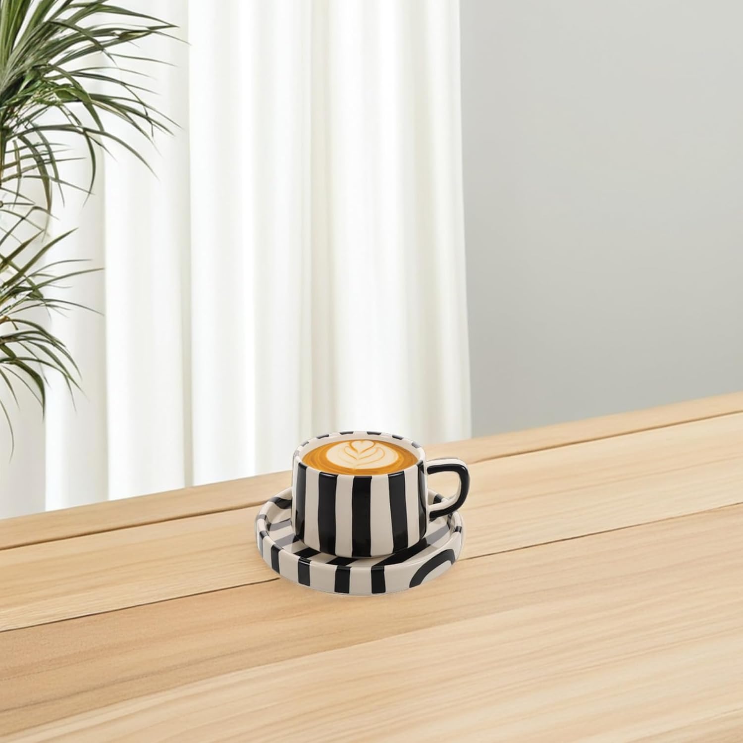 1Set Cute Striped Ceramic Coffee Mug with Saucer for Latte Art Creative Design for Office and Home for Tea and Porcelain Coffee Cups