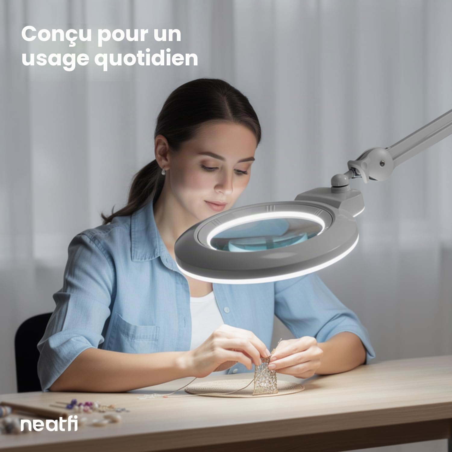 Neatfi XL Lampe Loupe LED Bifocale, Lentille Acrylique de 18 cm (7 po), Intensité Réglable | Bras Ajustable, Travail de Précision Mains Libres | Loisirs Créatifs (Argenté, lentille de 18 cm)