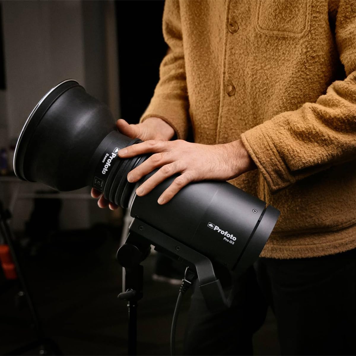 Profoto Pro-D3 Industrial-Grade Monolight with Fast Recycling Time and Three Flash Modes (1250W)