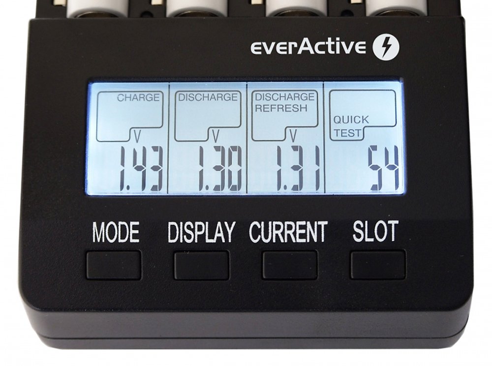 EverActive – nc-3000 – Chargeur de Piles AAA R03, AA R6, Ni-MH/Ni-CD Écran LCD