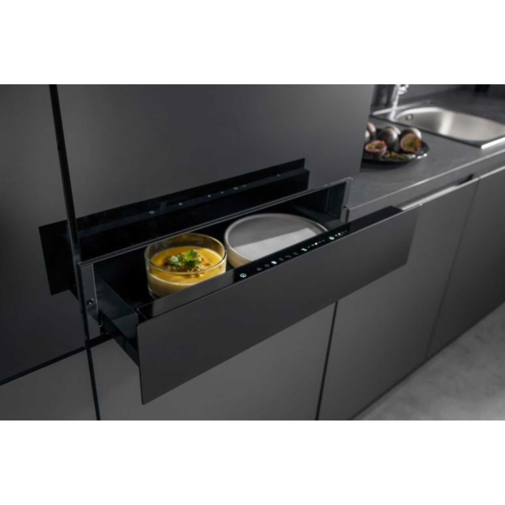 Hisense WDH14BG 20L Warming Drawer - Black — view 3
