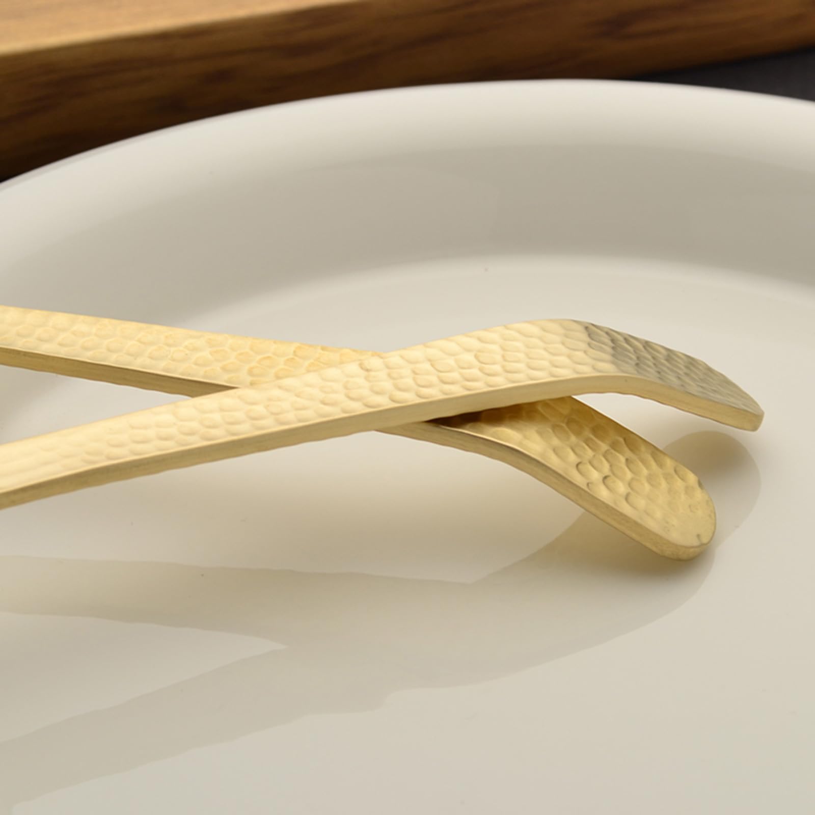 Cuillère à soupe 100 % cuivre pur, 15 cm en laiton forgé à la main, motif marteau, cuillère givrée, adaptée pour la salle à manger, les restaurants, les desserts, les gâteaux, la crème glacée (4)