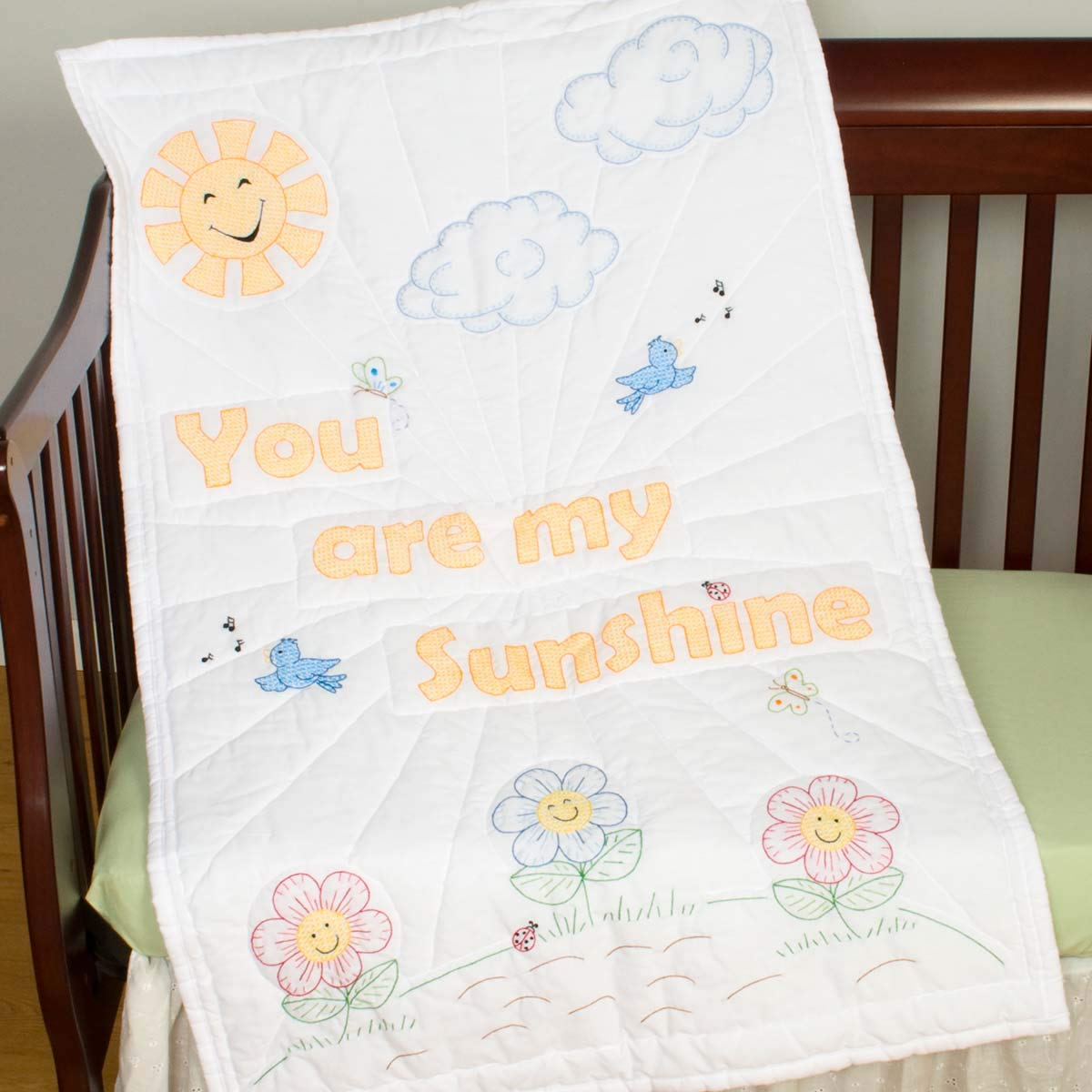My Dream Quilts 　新品　シュリンク付き Amazon.com: Jack Dempsey Needle Art You are My Sunshine Crib