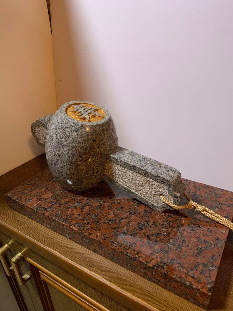 庵治石(あじいし)打ち出の小槌 庵治石 あじいし 打ち出の小槌 おきもの インテリア小物 アート作品｜石材